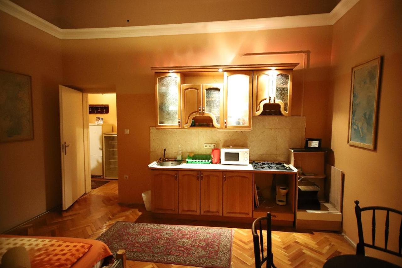 Central Apartments Of ブダペスト エクステリア 写真